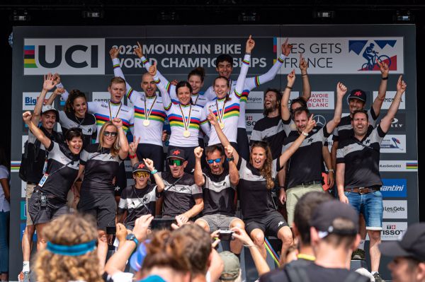 Mistrovství světa MTB 2022 - Les Gets - štafety