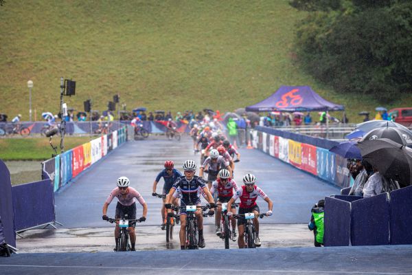 ME XCO 2022 - Loana byla na čele od prvního okamžiku