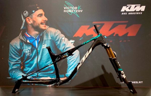 KTM Scarp Victora Koretzkého