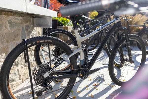 NS Bikes prezentace 2023