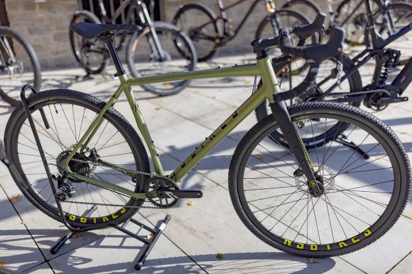 NS Bikes prezentace 2023