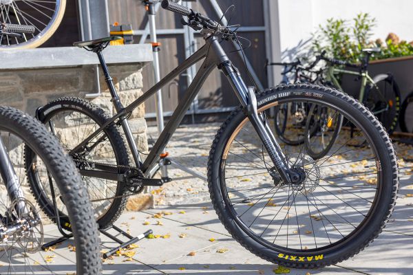 NS Bikes prezentace 2023