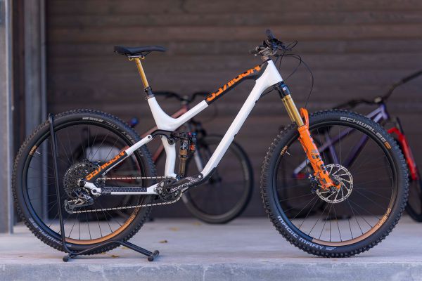 NS Bikes prezentace 2023