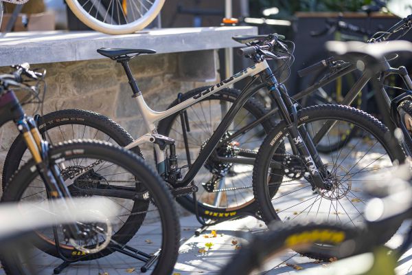 NS Bikes prezentace 2023