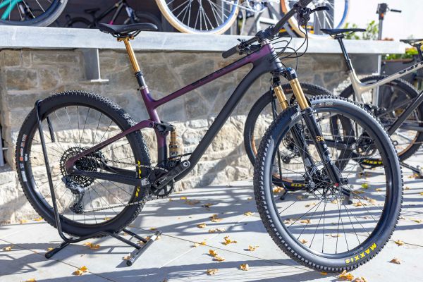 NS Bikes prezentace 2023