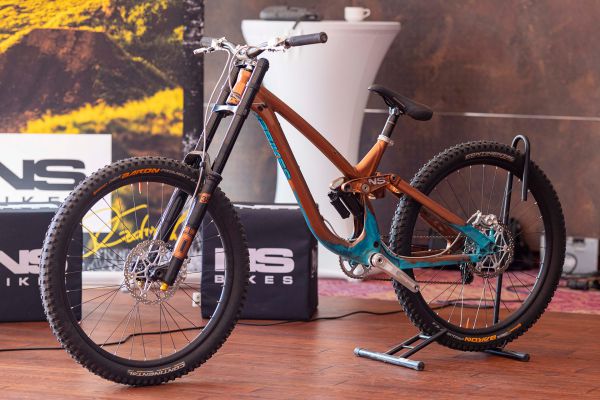NS Bikes prezentace 2023
