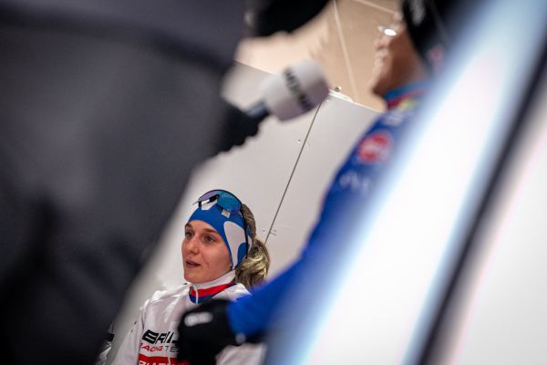 Val di Sole 2022 - Kristýna se poprvé podívala do trucku pro medailisty