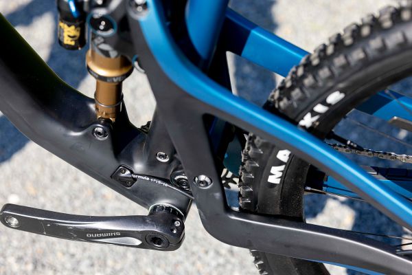 Ghost Riot Trail CF Full Party