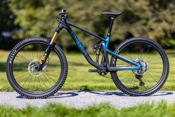 Ghost Riot Trail CF Full Party