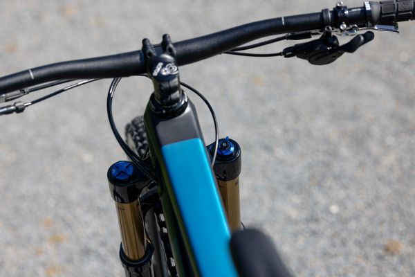 Ghost Riot Trail CF Full Party