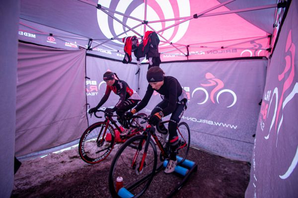 Val di Sole 2022 - Kačka a Bára raději volily rozjíždění ve stanu