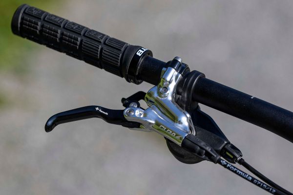 Ghost Riot Trail CF Full Party