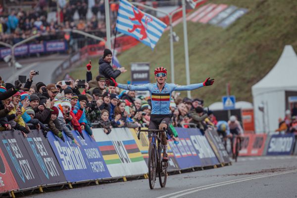 Mistrovství světa v cyklokrosu - Hoogerheide 2023 - sobota