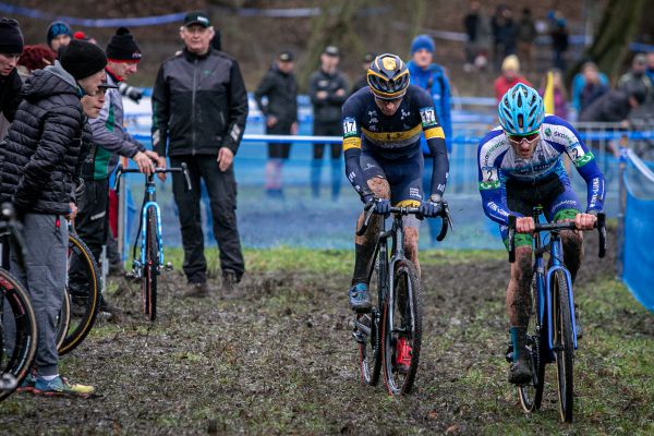 MČR - Ml. Boleslav 2023 - Matyáše tak předjel domácí Kuba Říman