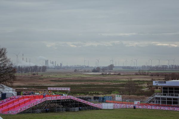 MS Hoogerheide 2023 - čtvrtek - roztomilé kulisy