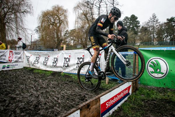 MČR Ml. Boleslav 2023 - asi jako jediný překonával Kuba překážky "skočmo"