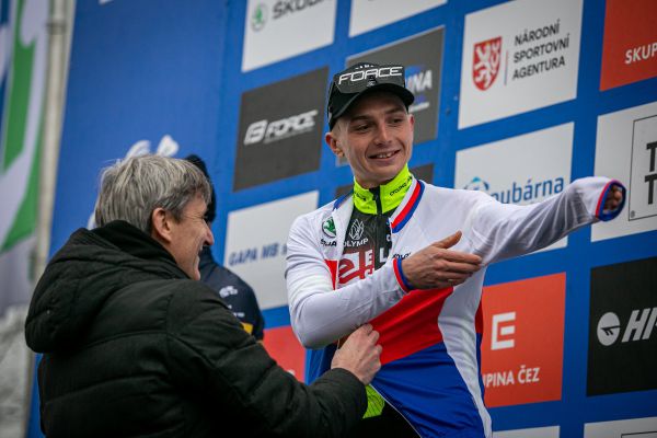 MČR - Ml. Boleslav 2023 - prezidente, nemá to moc dlouhý rukávy?