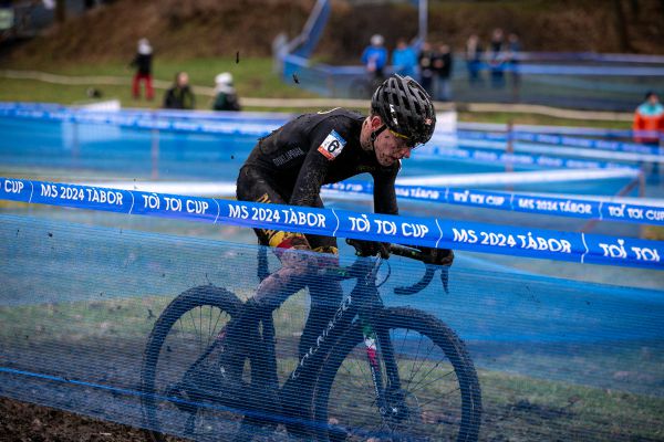 MČR Ml. Boleslav 2023 - technické problémy Ondry Novotného odstavily z boje o lepší než bronzovou medaili