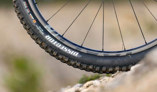 Pivot Shuttle SL Team XTR