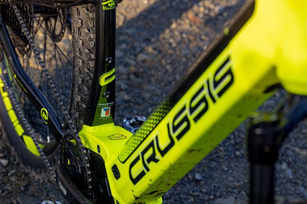 Crussis PAN-Largo 9.8