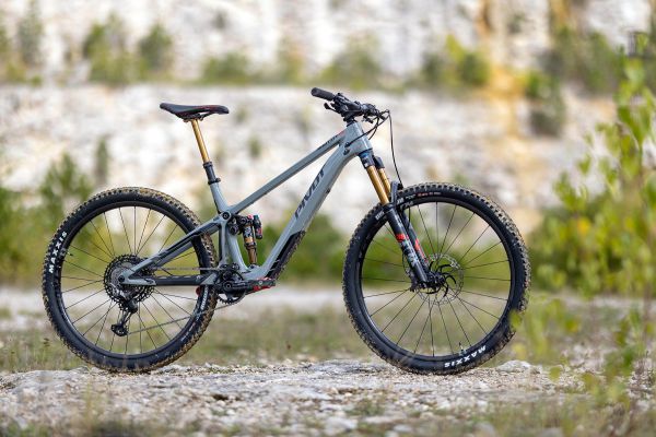 Pivot Shuttle SL Team XTR