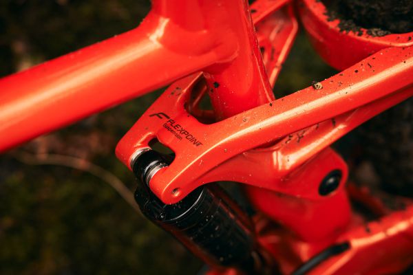 Giant Stance E+ 2023