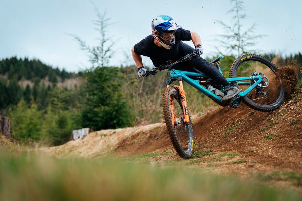 Giro Insurgent Spherical