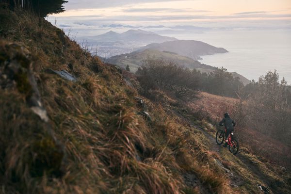 Giant Stance E+ 2023