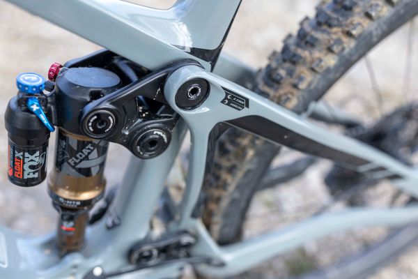 Pivot Shuttle SL Team XTR