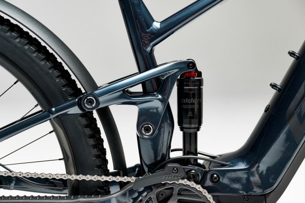 Giant Stance E+ 2023