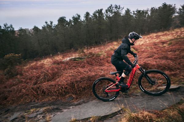 Giant Stance E+ 2023