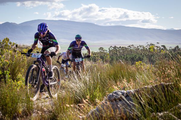 Cape Epic 2023 - 1. etapa - Marc Stutzmann a Petr Vakoč