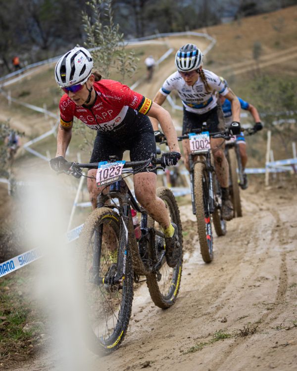 Jitka Čábelická před Loanou Lecomte