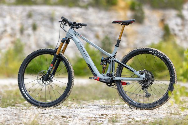 Pivot Shuttle SL Team XTR