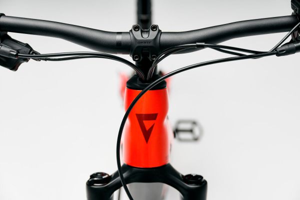 Giant Stance E+ 2023