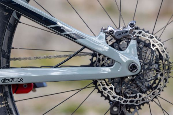 Pivot Shuttle SL Team XTR