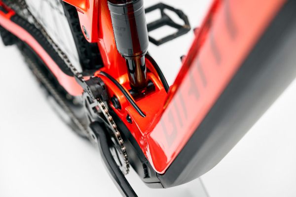 Giant Stance E+ 2023