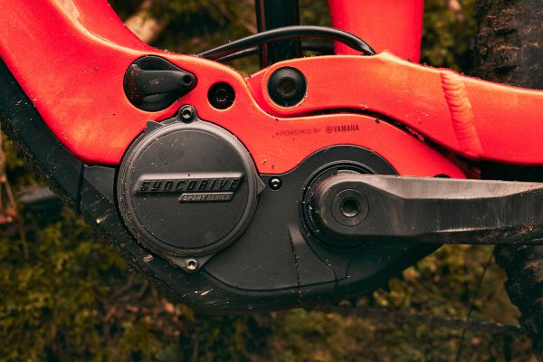 Giant Stance E+ 2023