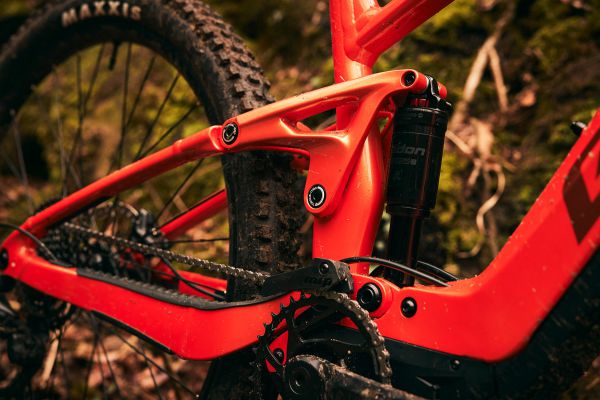 Giant Stance E+ 2023