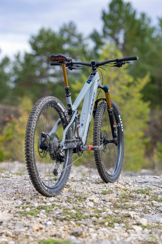 Pivot Shuttle SL Team XTR