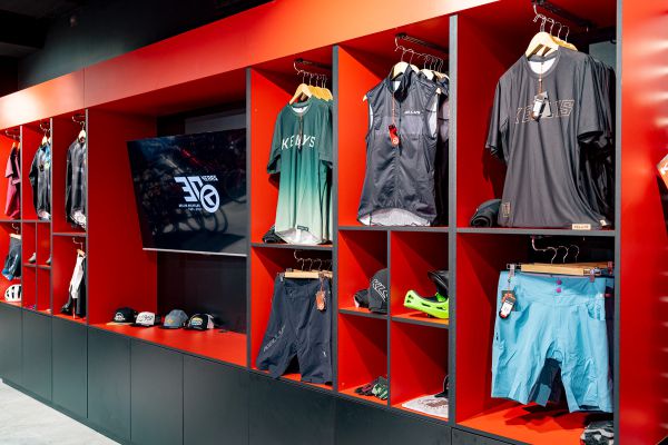 Kellys Factory Store Hradec opening