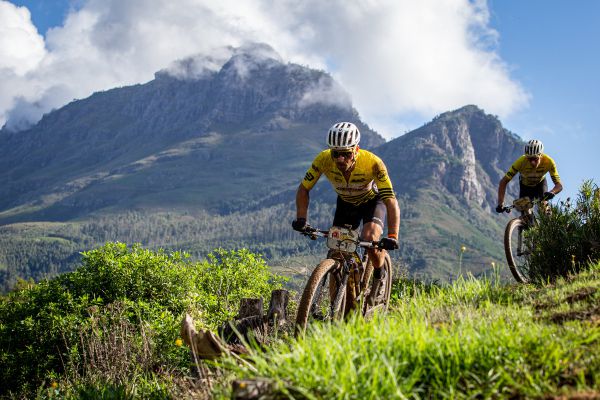Cape Epic 2023 - 7. etapa - Nino s Andrim