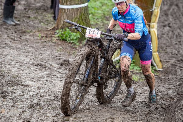 ČP XCO #1 2023 - Helena Karásková a její fatbike