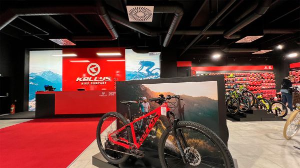 Kellys Factory Store Hradec opening