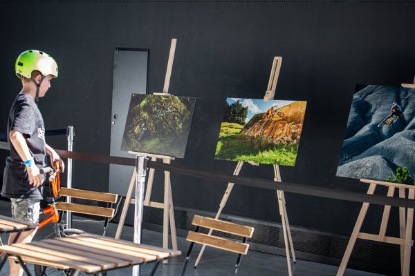 Prague Bike Fest 2023 - obrázky Jana Kasla v chill zóně