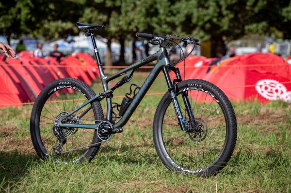 Specialized Epic EVO Matta Beerse