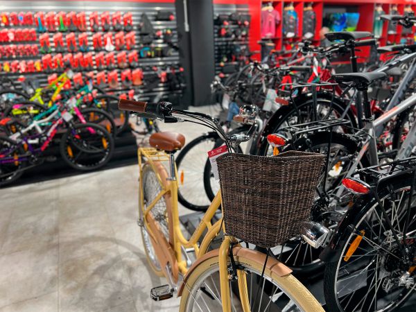 Kellys Factory Store Hradec opening