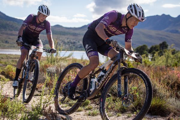 Cape Epic 2023 - 5. etapa - Lukas Baum a Georg Egger