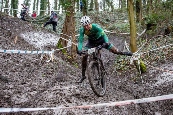ČP XCO #1 2023 - upsík. Nato, jaký byl povrch, pádů a zranění bylo málo