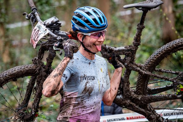 ČP XCO #1 2023 - loňská vítězka 4 závodů ČP Lia Schrievers